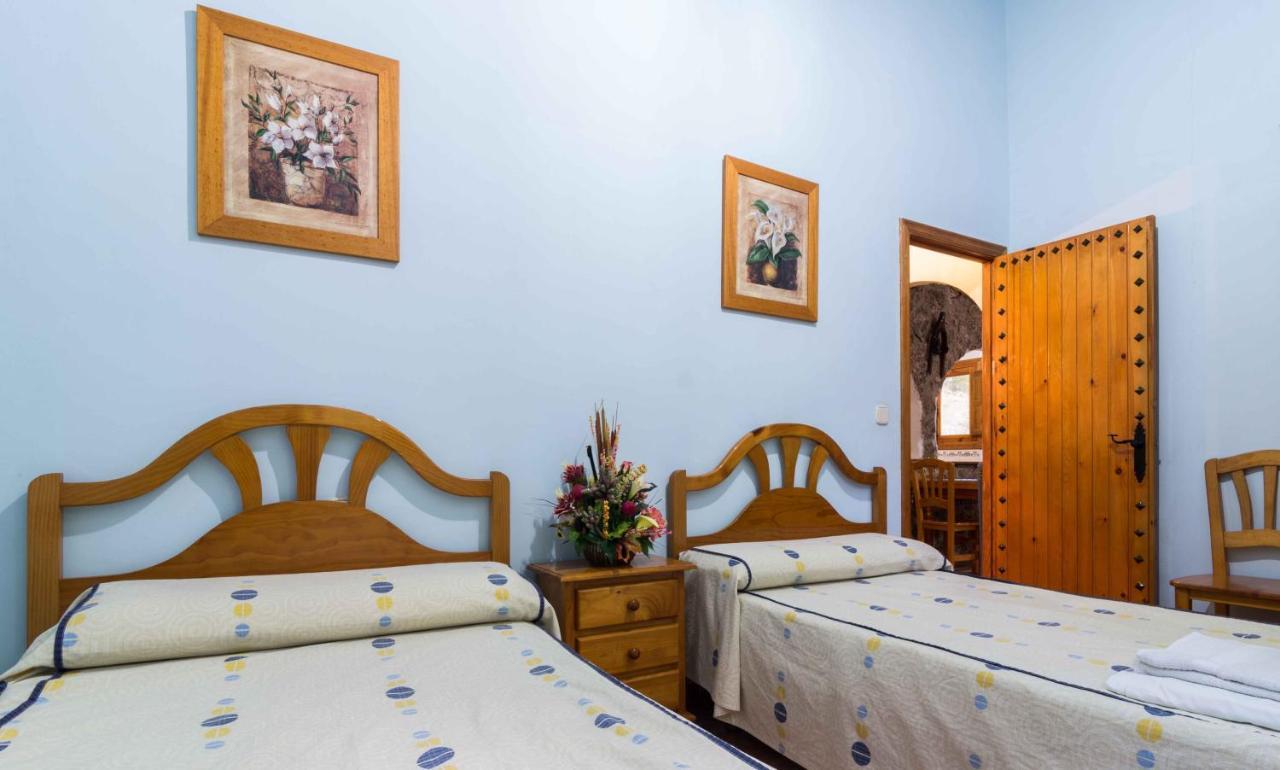 Casas Rurales Los Enebros 네르피오 외부 사진