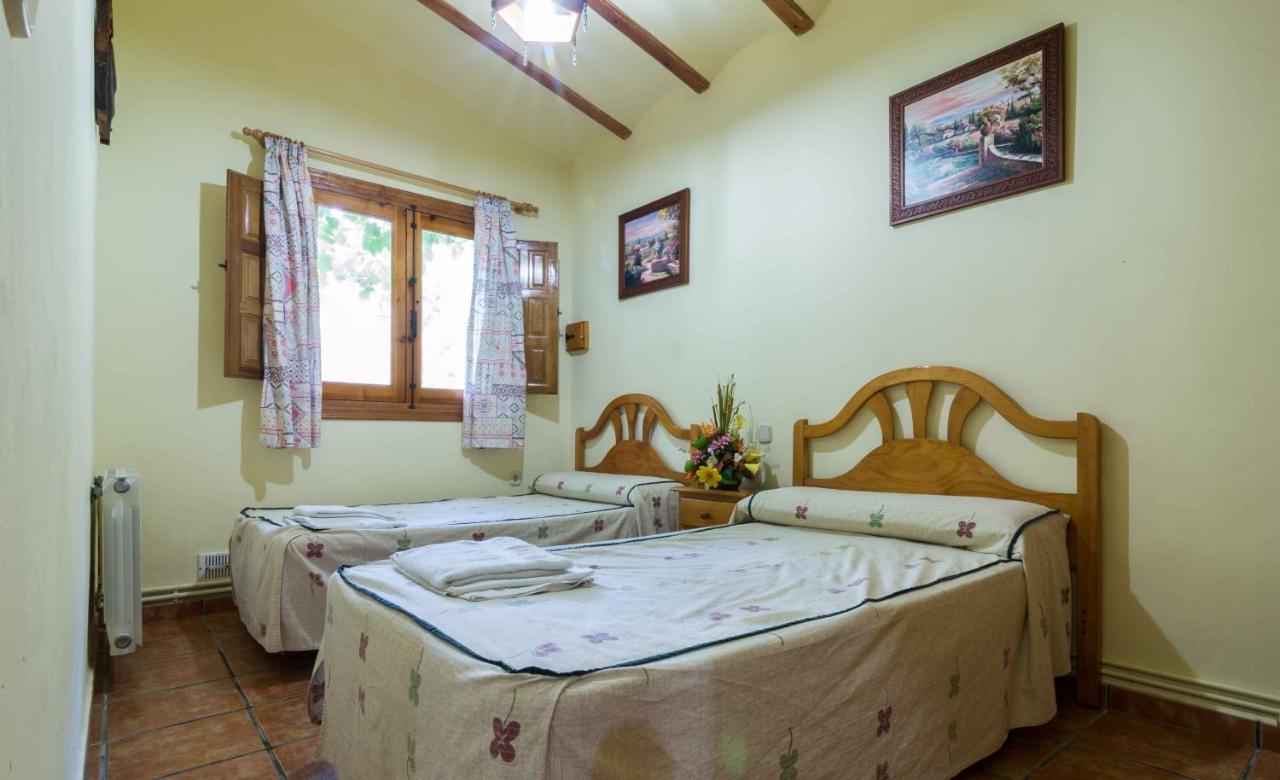 Casas Rurales Los Enebros 네르피오 외부 사진