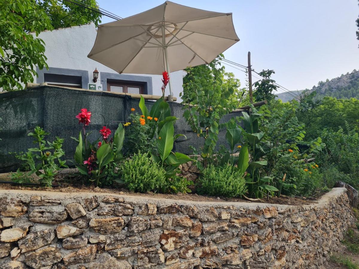 Casas Rurales Los Enebros 네르피오 외부 사진