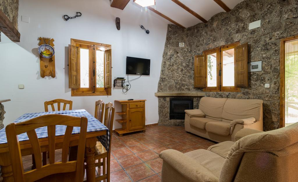 Casas Rurales Los Enebros 네르피오 외부 사진