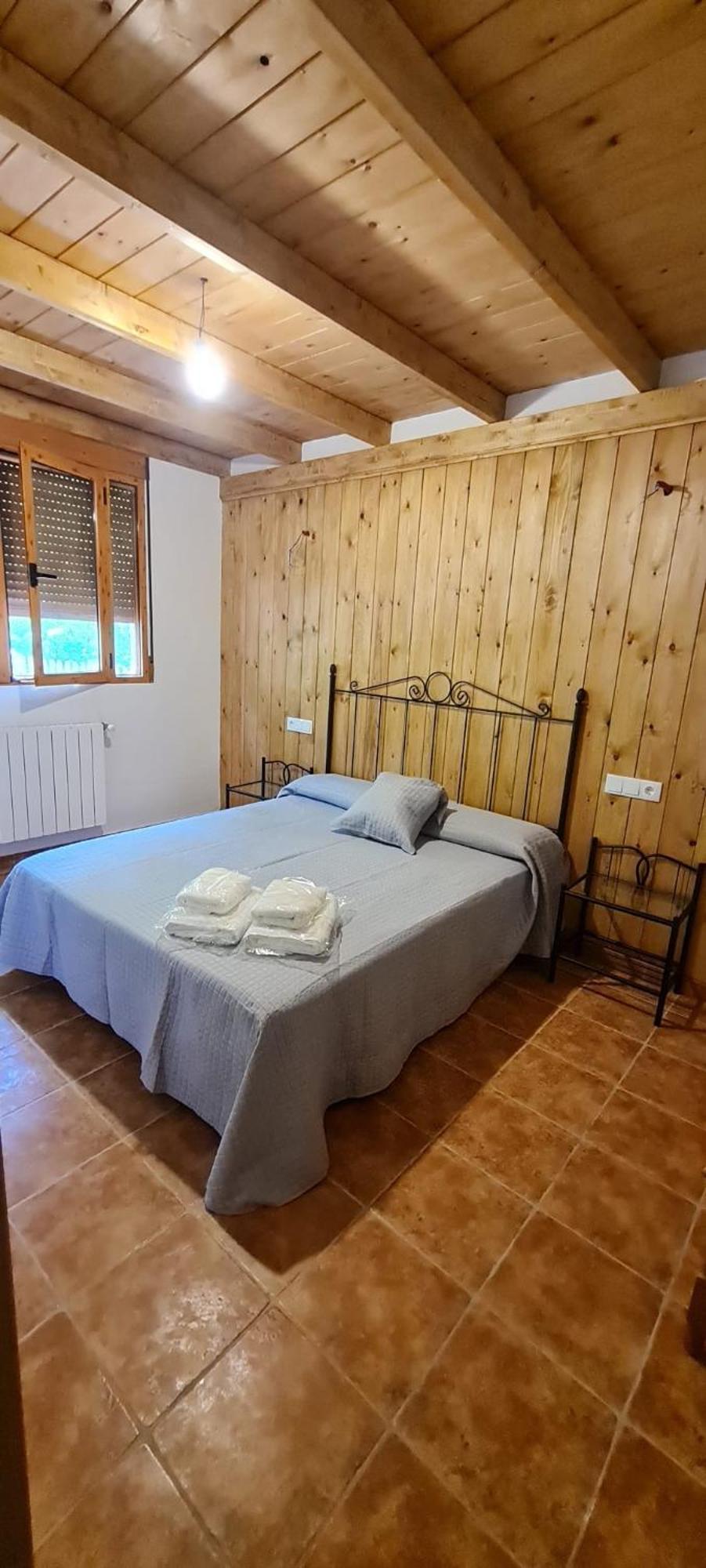Casas Rurales Los Enebros 네르피오 외부 사진