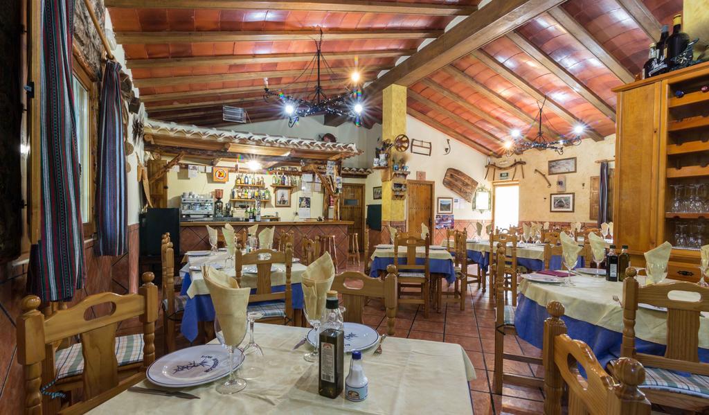 Casas Rurales Los Enebros 네르피오 외부 사진